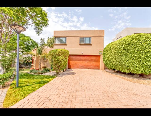 4 BEDROOM HOUSE RENTED IN WOODMEAD